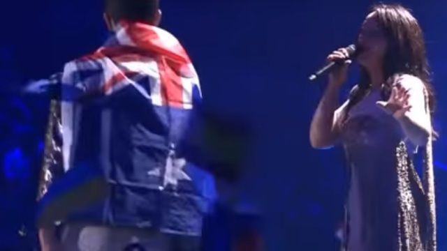 VIDEO | Incident pe scenă la Eurovision