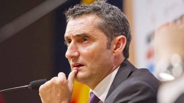 Ernesto Valverde promite să ''revizuiască'' stilul de joc al Barcei