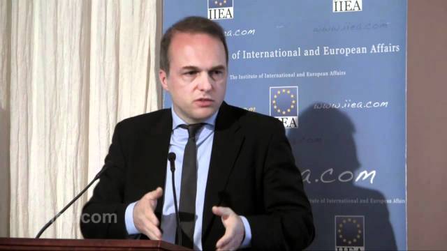 Final de campanie electorală în Franța. Interviu cu directorul Institutului Jaques Delors