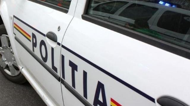 Alertă cu bombă într-un magazin din București Alertă cu bombă într-un magazin din București