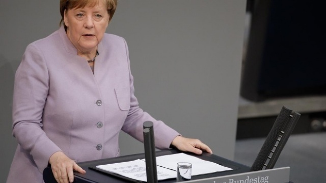 Angela Merkel: Situația din R.Moldova trebuie urmărită cu atenție de către instituțiile europene