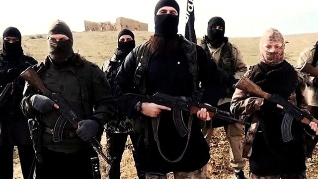 Autoritățile retrag cetățenia olandeză a patru jihadiști