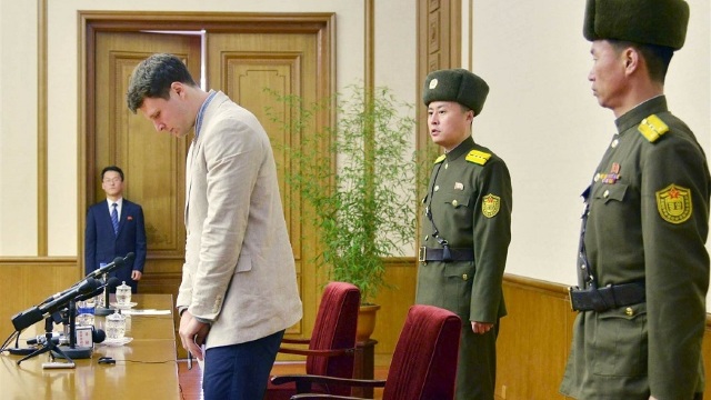 Studentul american eliberat după ce a fost ținut în detenție un an și jumătate în Corea de Nord a murit