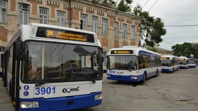Autoritățile municipale promit mai multe autobuze și troleibuze noi în Chișinău