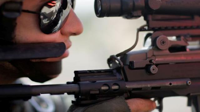 RECORD. Un lunetist canadian a ucis un terorist ISIS aflat la 3,45 kilometri