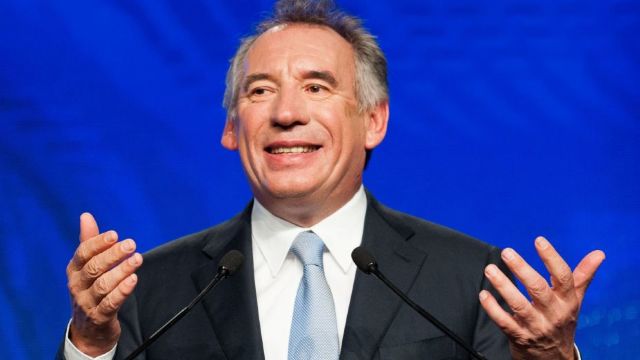 Ministrul francez al justiției, François Bayrou, și-a înaintat demisia