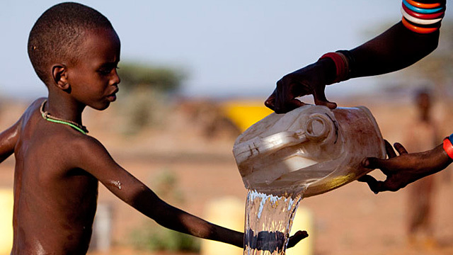 ONU | 2,1 miliarde de oameni nu au încă acces la apă sigură de băut