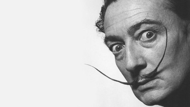 Rămășițele pământești ale lui Salvador Dalí vor fi exhumate joi seară pentru teste ADN