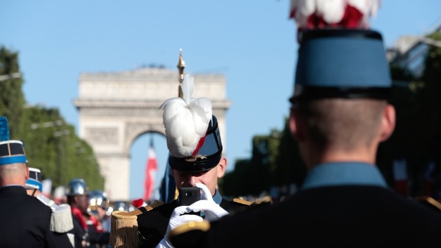 LIVE | Imagini de pe Champs-Elysees din Paris. Emmanuel Macron și Donald Trump, la parada militară de Ziua Franței