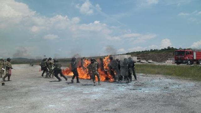 FOTO | Contingentul KFOR-7 și-a început misiunea de o lună în Kosovo