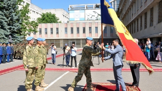 Un ofițer moldovean a fost decorat cu medalie a Armatei Italiene