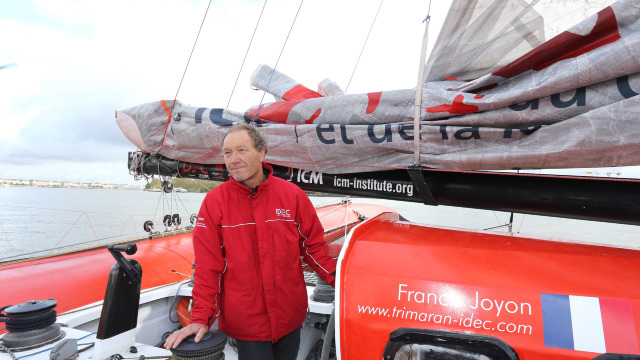 Yachting | Francis Joyon a stabilit un nou record de traversare a Atlanticului
