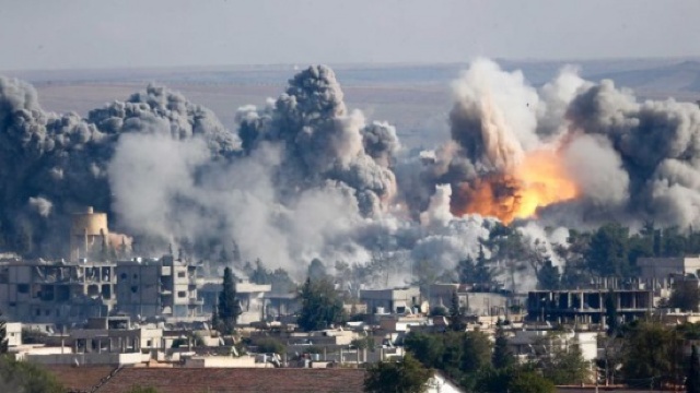 Armata siriană a efectuat raiduri aeriene în apropiere de Damasc, în pofida unui armistițiu declarat sâmbătă