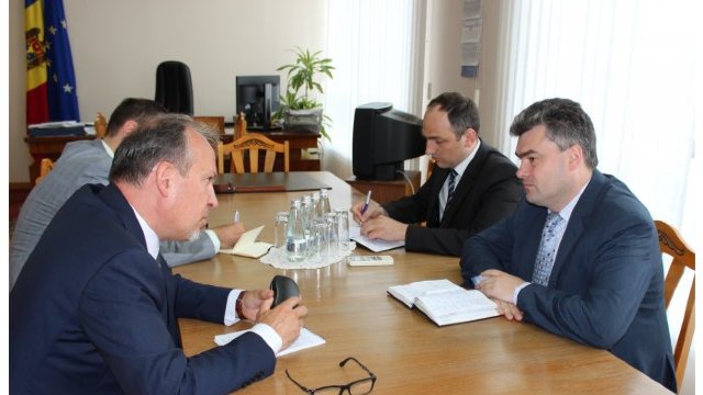 Viceprim-ministrul Gheorghe Bălan a avut o întrevedere cu Ambasadorul României Daniel Ioniță