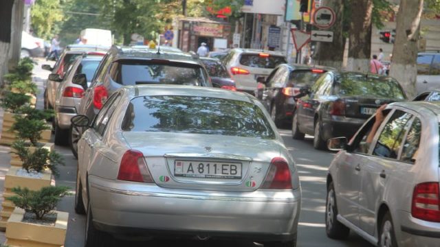 Nu se mai poate circula cu numere transnistrene în dreapta Nistrului