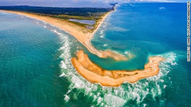 VIDEO | O nouă insulă a apărut în apropierea coastei Carolinei de Nord
