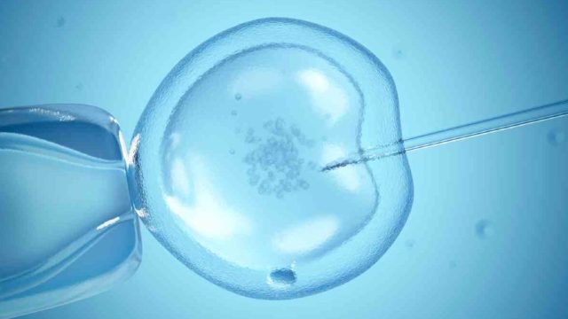20 de femei au început tratamentul gratuit de fertilizare in vitro, în baza poliței de asigurare medicală
