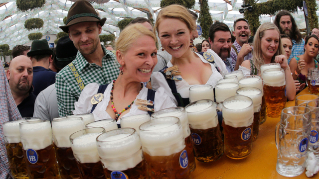 Nemții au început deja pregătirile pentru celebrul Oktoberfest din Munchen