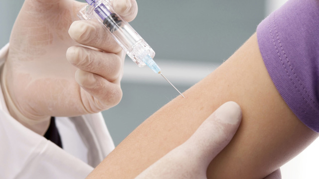 Doar persoanele cu risc sporit de îmbolnăvire își vor putea face vaccinul antigripal 