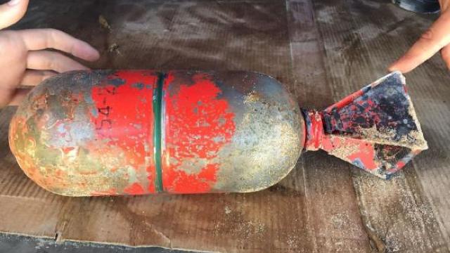 O bombă de patru kilograme a fost găsită pe o plajă din România