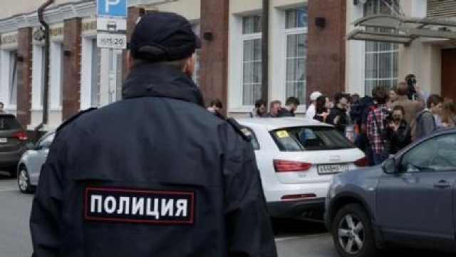 Patru inculpați, morți într-un schimb de focuri într-un tribunal din Moscova 