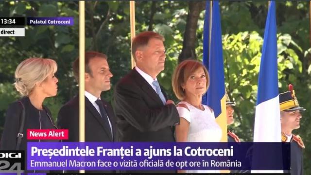 VIDEO | Președintele Franței, primit la Palatul Cotroceni. Drastice măsuri de securitate în București
