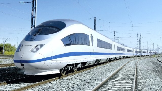 Compania feroviară de stat din Rusia a declarat că intenționează să cumpere trenuri de la firma germană Siemens