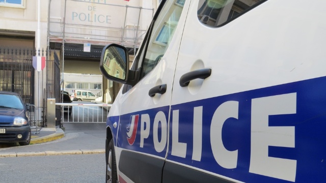 Franța: Un presupus dezechilibrat mintal a rănit cu cuțitul trei trecători la Marsilia