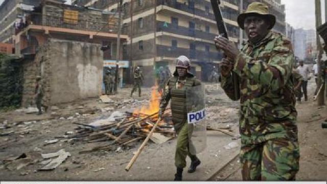 Nouă tineri au fost împușcați mortal într-un cartier mizer din Nairobi