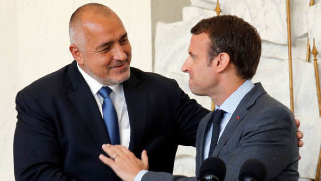 Gafe de protocol în cursul vizitei președintelui Franței în Bulgaria?