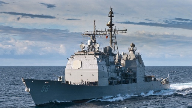 Un distrugător american va face exerciții în Marea Neagră cu o navă militară românească