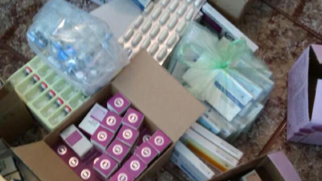 FOTO | Opt persoane reținute, într-un dosar de contrabanda cu anabolizante în proporții deosebit de mari