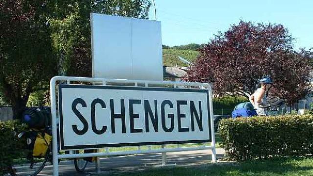 MAGYAR IDŐK | Ar fi în avantajul tuturor dacă România ar face parte 
din spațiul Schengen