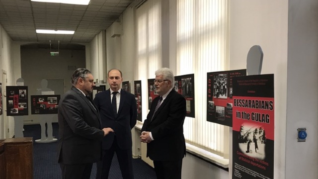 Viceprim-ministrul Andrei Galbur a vizitat la Riga expoziția “Basarabeni în Gulag”