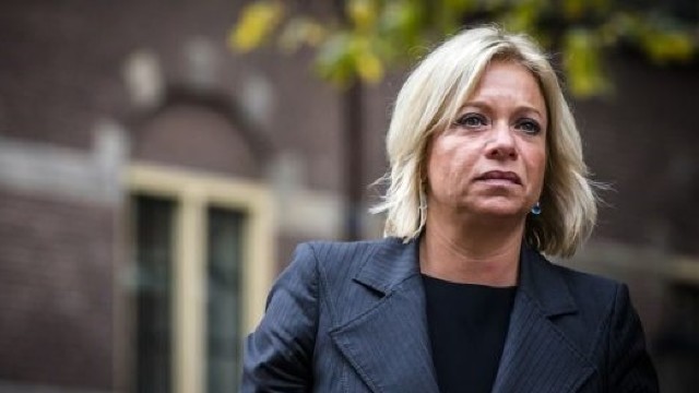 Ministrul Apărării din Olanda a demisionat 