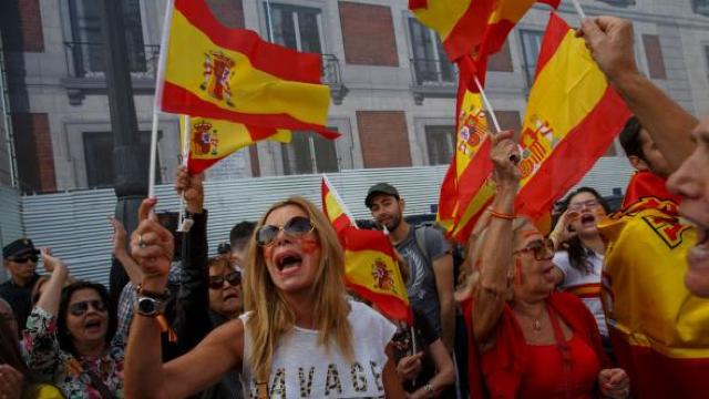 Prima țară care respinge declarația de independență a Cataloniei, catalogând actul ca fiind ”inadmisibil”
