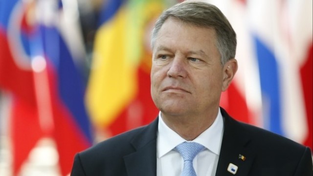 Klaus Iohannis pierde like-uri pe Facebook, pentru că a desemnat-o pe Viorica Dăncilă premier al României
