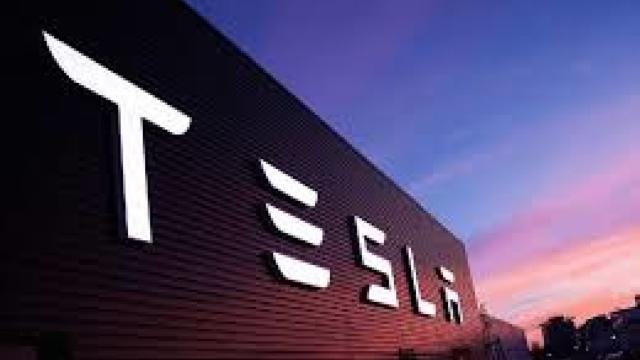 China negociază cu Tesla pentru construirea unei fabrici în Shanghai 
