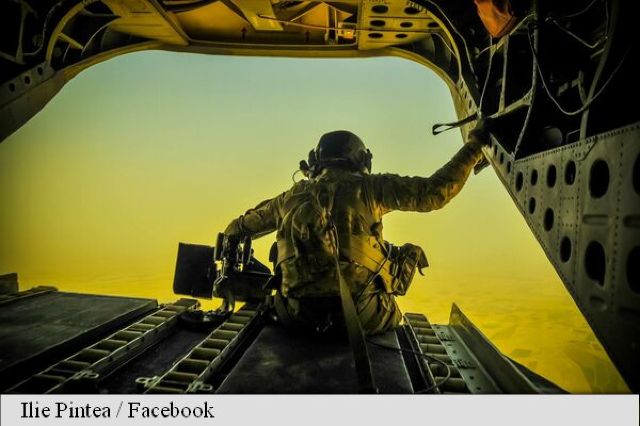 „Afganistan: chipuri ale războiului” | Prima expoziție românească de fotografie în Kandahar