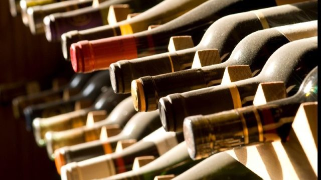 Un studiu arată că vinul este băutura alcoolică preferată a moldovenilor
