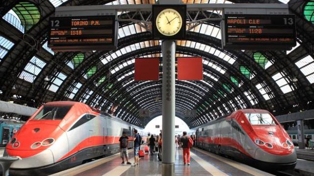 UE alocă 12 milioane euro pentru bilete gratuite de tren destinate tinerilor de 18 ani care vizitează Europa
