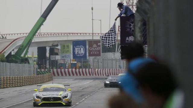 VIDEO | Accident impresionant în FIA GT World Cup de la Macao, cu peste 15 mașini implicate