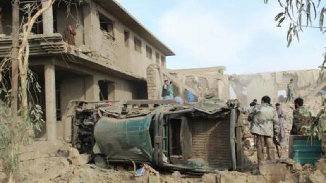 Afganistan | Atac sinucigaș cu bombă împotriva unui convoi NATO în provincia Kandahar 