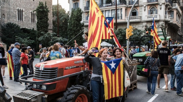Alegeri în Catalonia | Partidele pro-independență ar putea obține cele mai multe voturi, dar pierzându-și majoritatea 