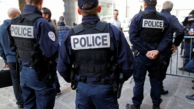 Operațiune franco-elvețiană | Opt persoane inculpate în Franța pentru terorism
