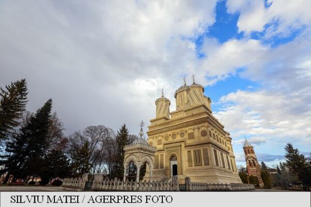DOCUMENTAR | Mănăstirea Curtea de Argeș - necropolă voievodală și regală a României
