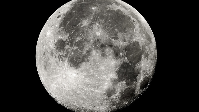Rusia intenționează să apere ”independența Lunii”