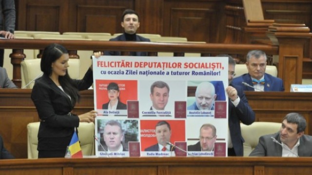 Un deputat în Parlamentul de la București cere ca socialiștilor de la Chișinău să le fie retrasă cetățenia română