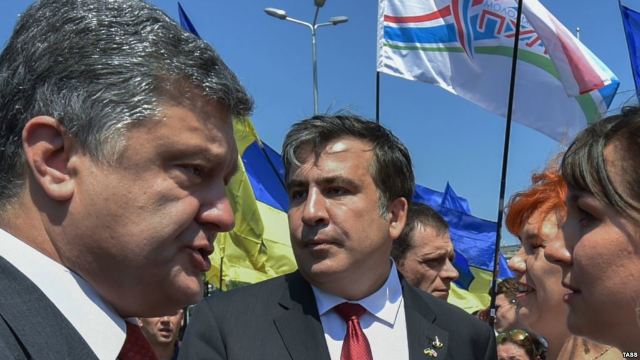 VIDEO | Saakașvili îl compară pe Poroșenko cu berea, după care ucrainenii vor suferi de o mahmureală cumplită