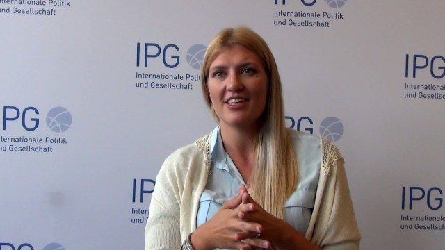  Beatrice Fihn: Lumea este 